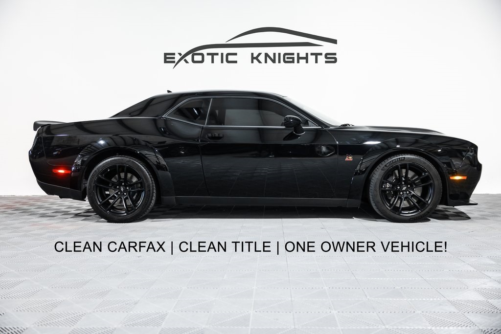 2023 Dodge Challenger R/T's photo