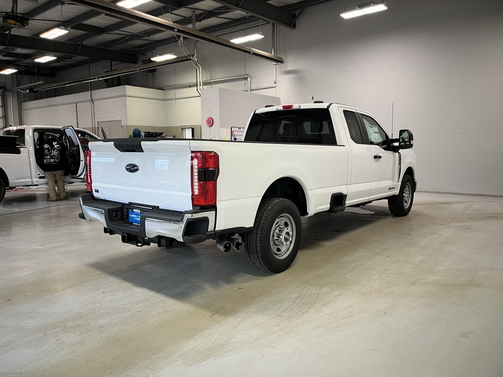 2024 Ford F-350 XL photo 6
