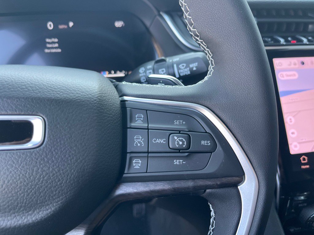2025 Jeep Grand Cherokee Limited photo 26