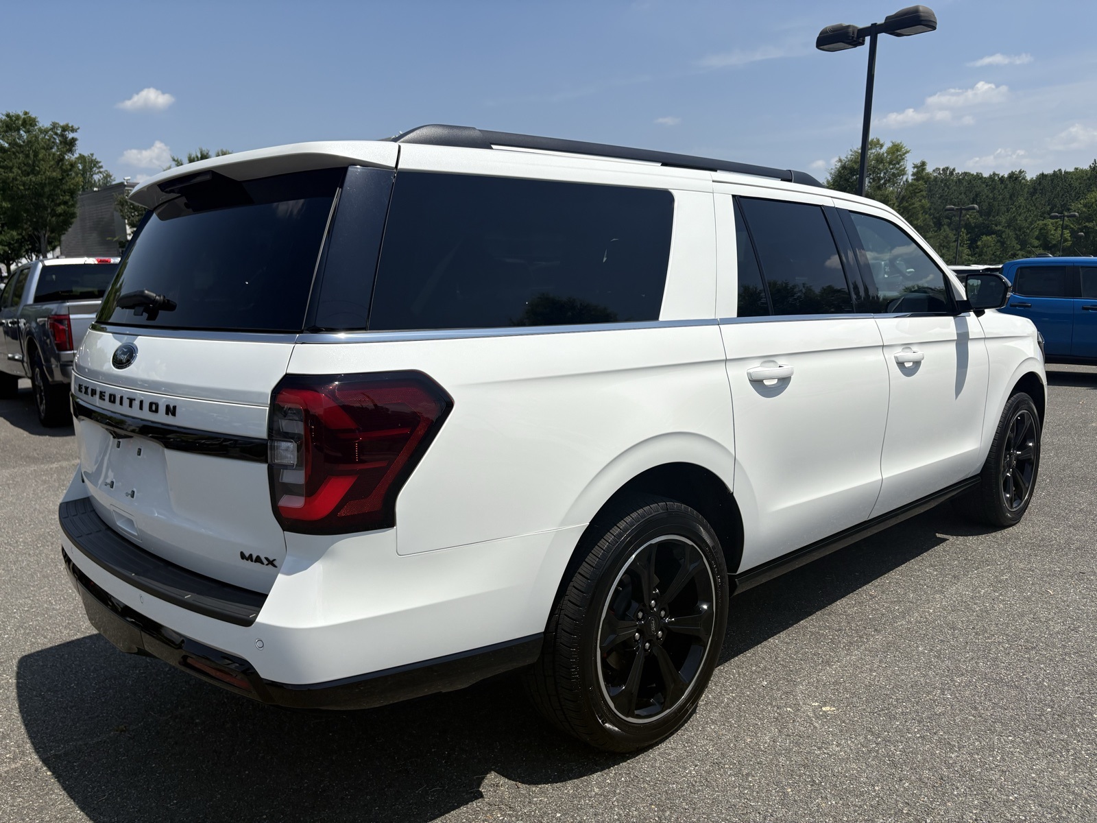 2024 Ford Expedition MAX Limited photo 2