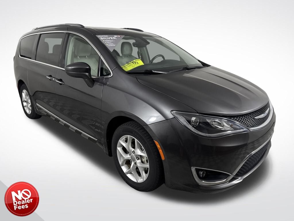 2018 Chrysler Pacifica Touring L Plus's photo