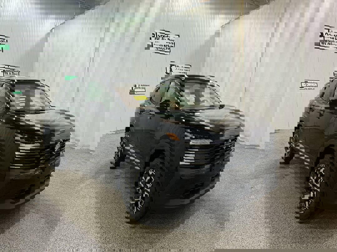 2026 Nissan KICKS SV's photo