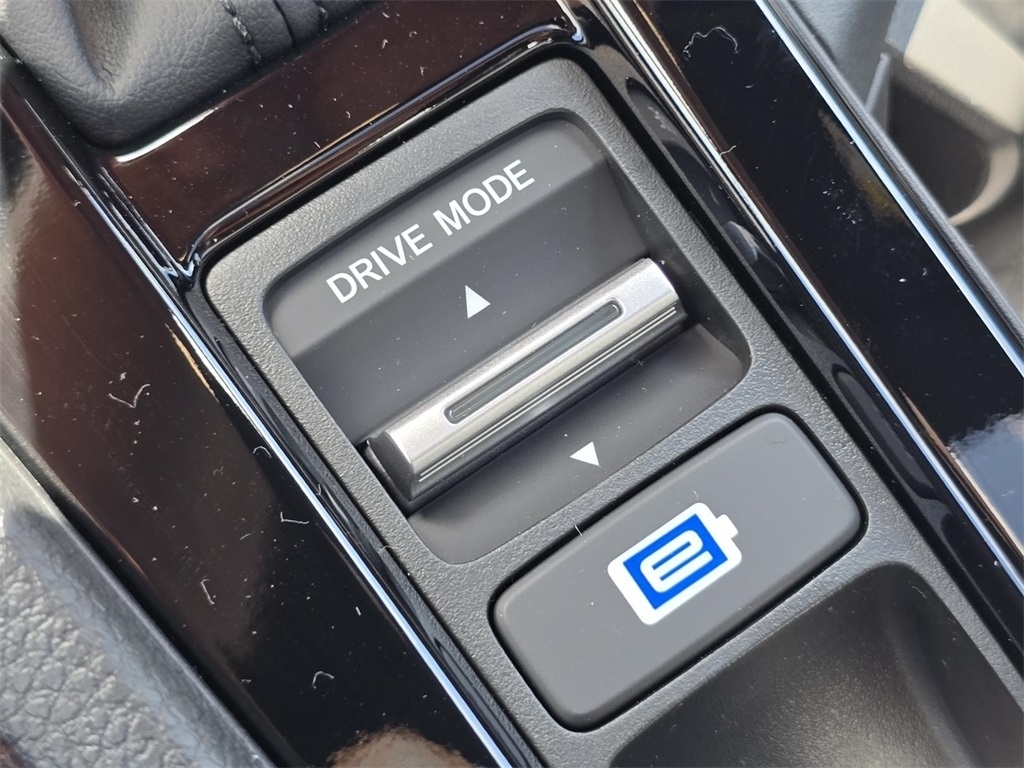 2025 Honda Accord Sport-L photo 6
