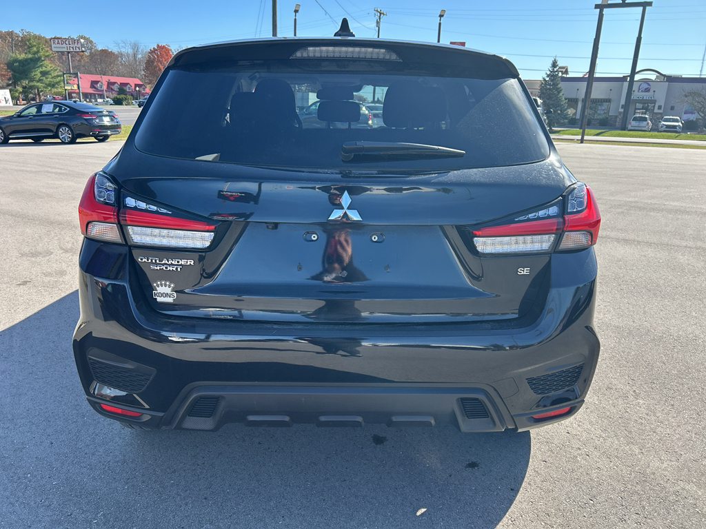 2024 Mitsubishi Outlander Sport ES photo 3