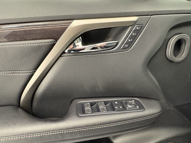 2017 Lexus RX 450h photo 10