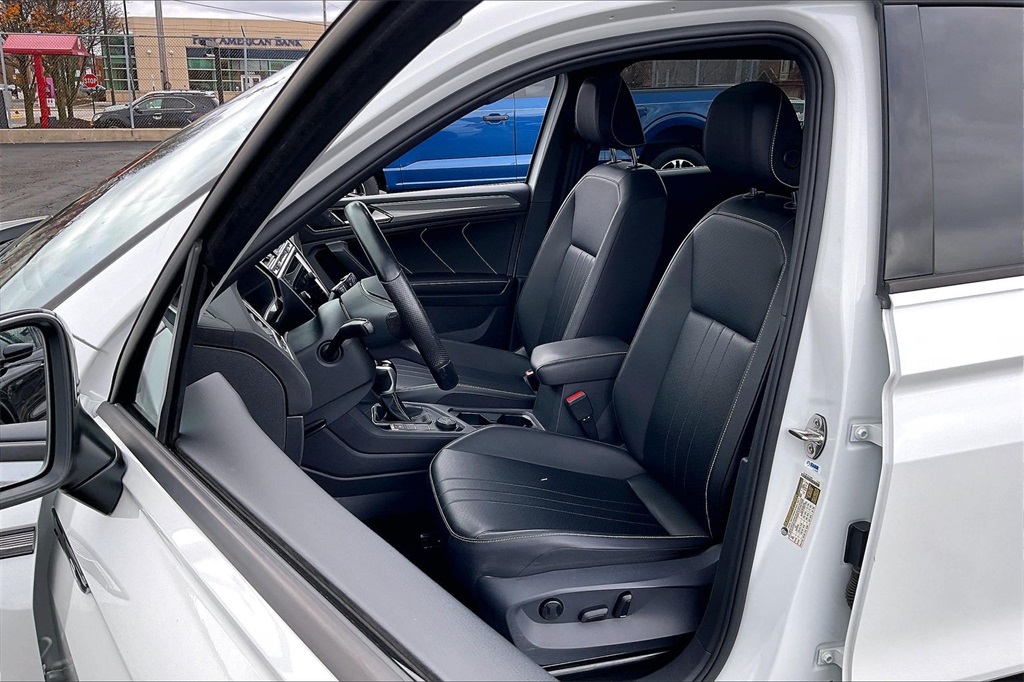 2022 VOLKSWAGEN TIGUAN - Image 23
