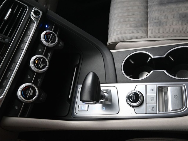 2021 Genesis G70 3.3T photo 18