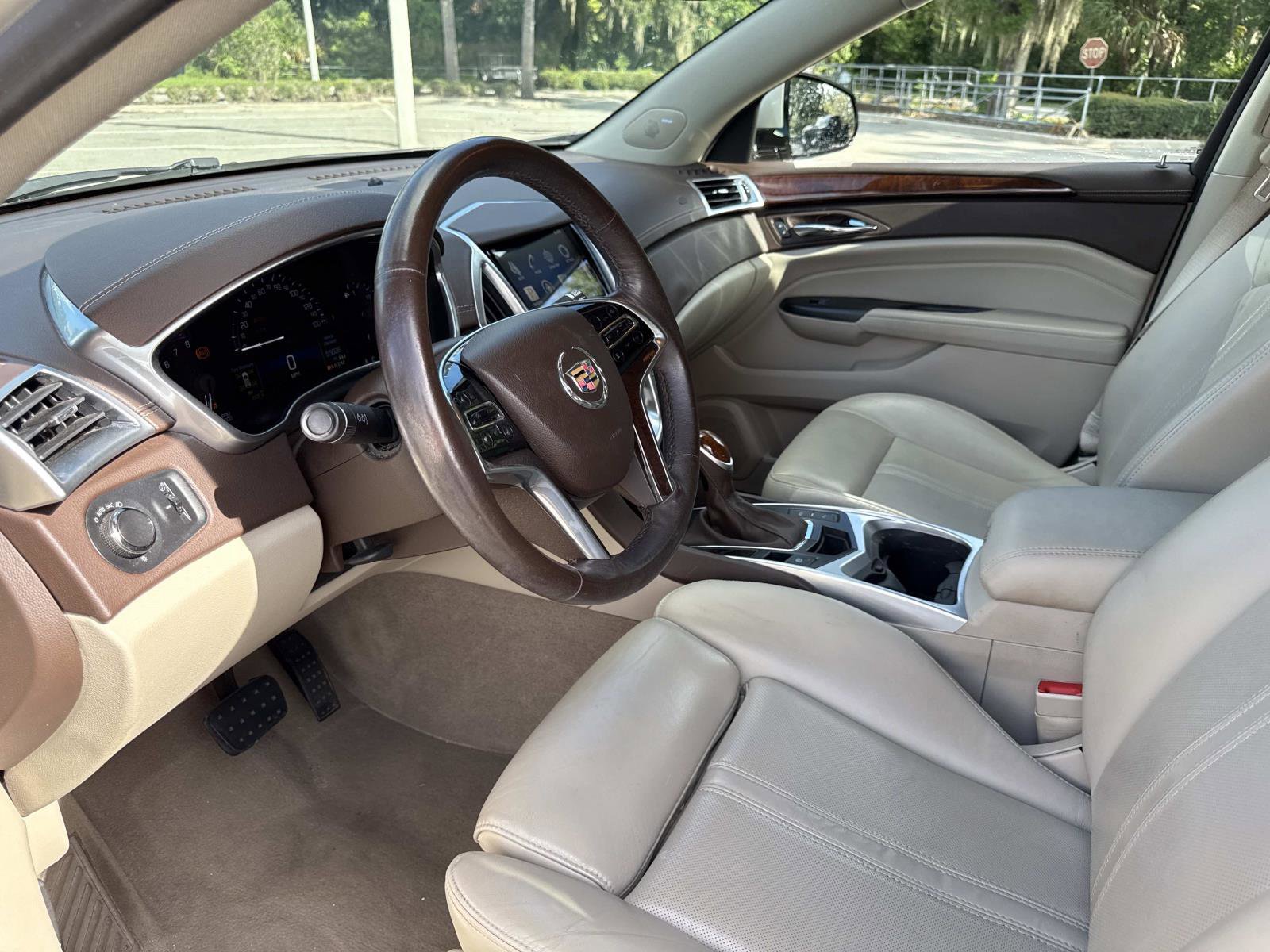 2016 Cadillac SRX Luxury photo 19