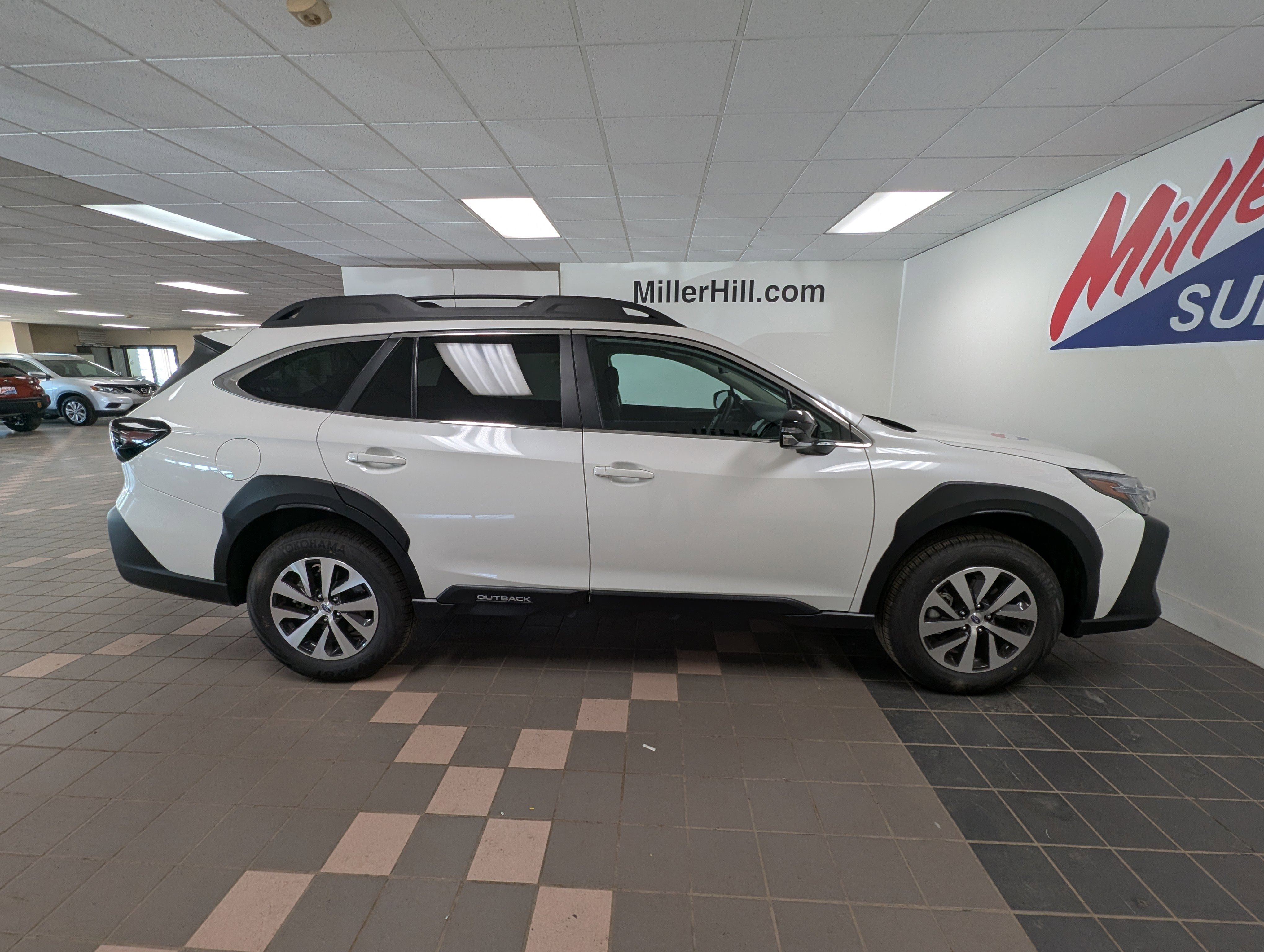 2025 Subaru Outback Premium photo 5
