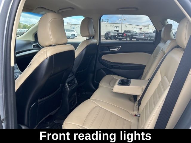 2020 Ford Edge SEL photo 18