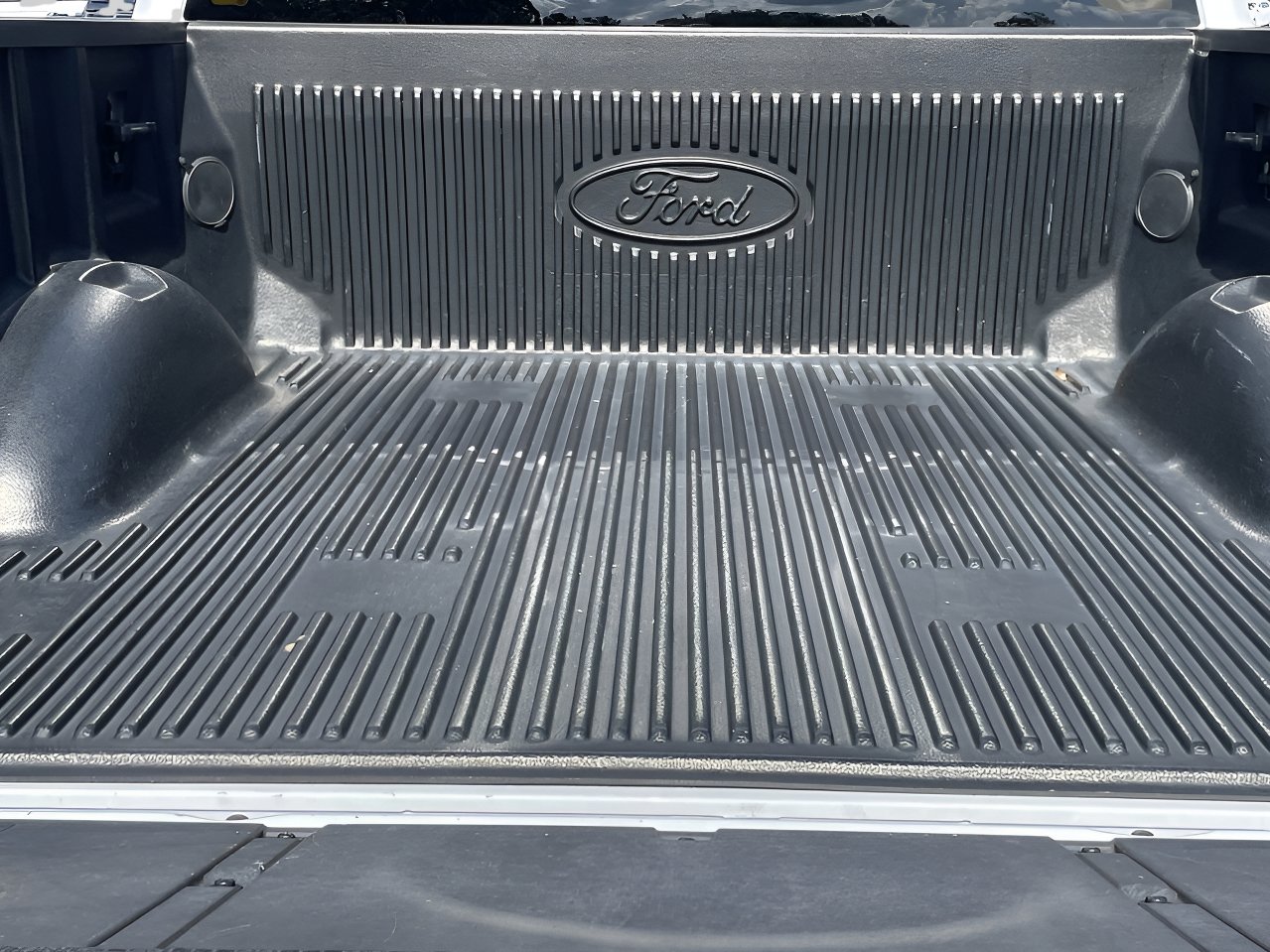 2024 Ford F-150 Lariat photo 8