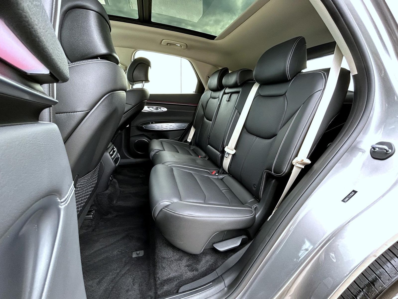2026 Genesis Electrified GV70 Advanced photo 11