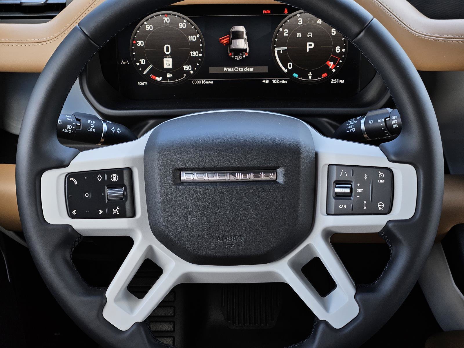 2025 Land Rover Defender 110 X-Dynamic SE photo 29
