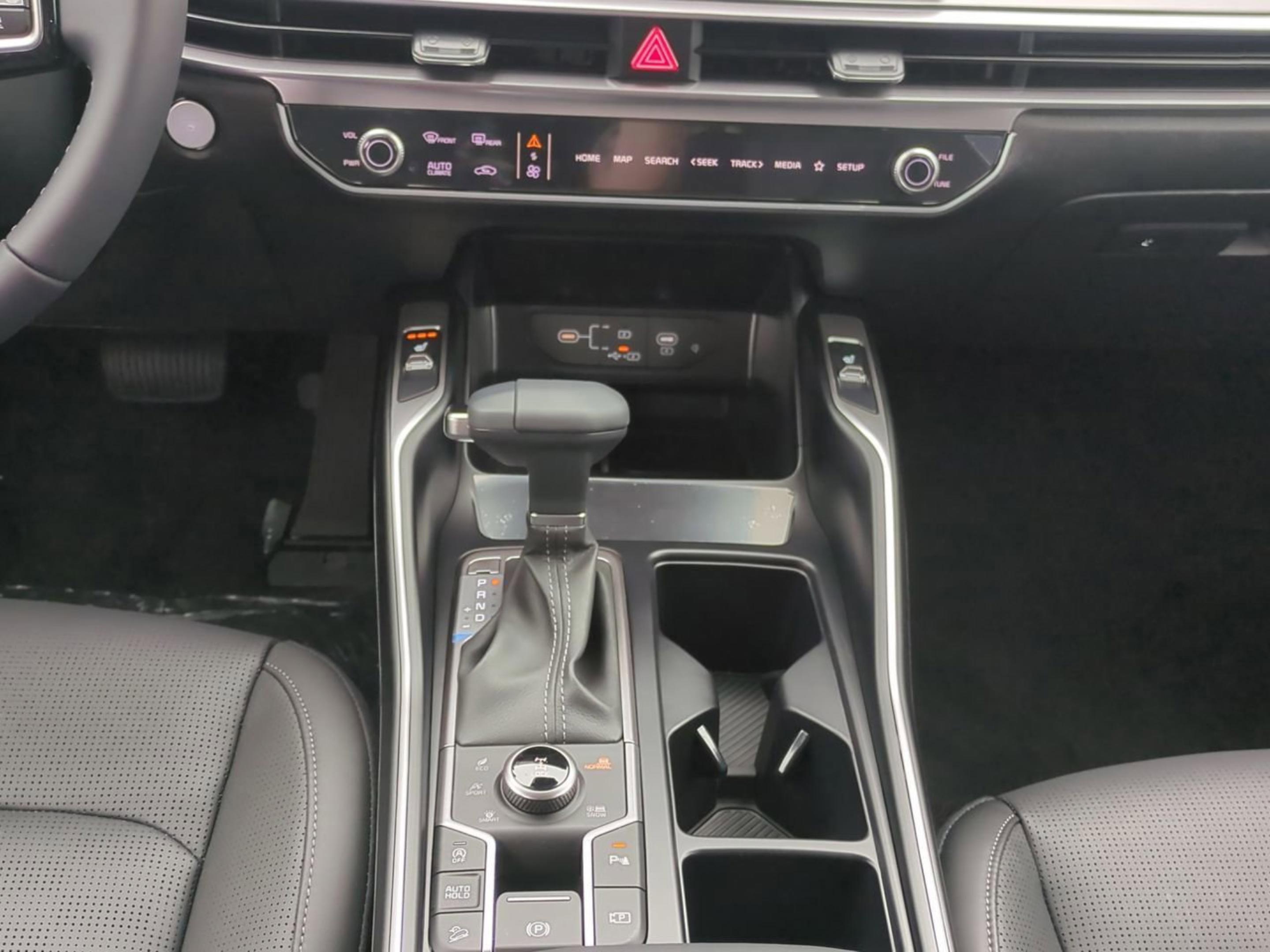 2025 Kia Sorento EX photo 24