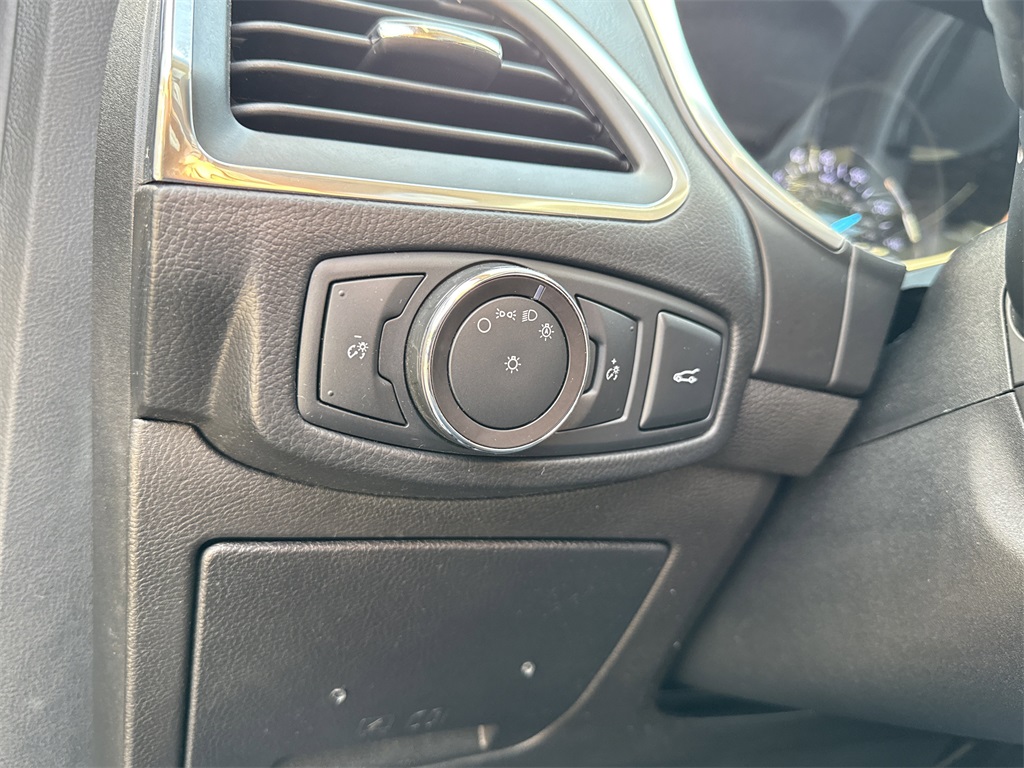 2018 Ford Edge Sport photo 22