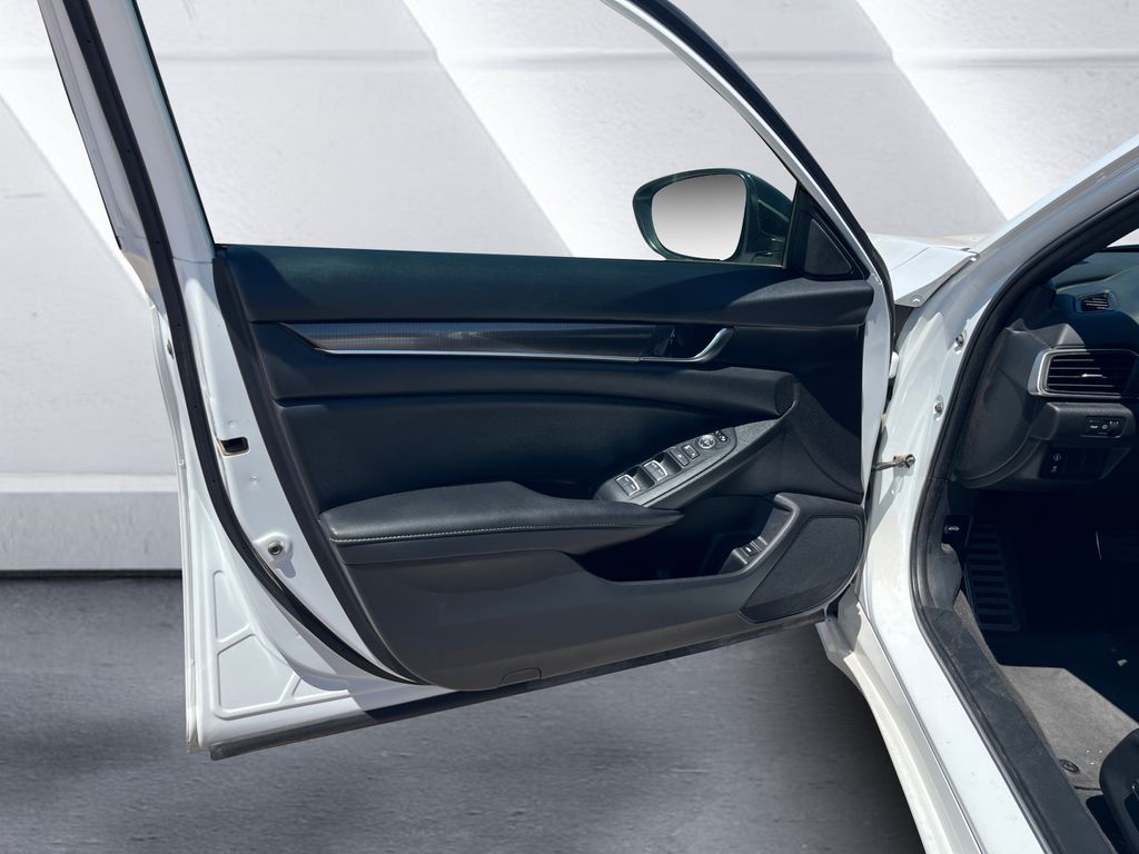 2022 Honda Accord Sport photo 12
