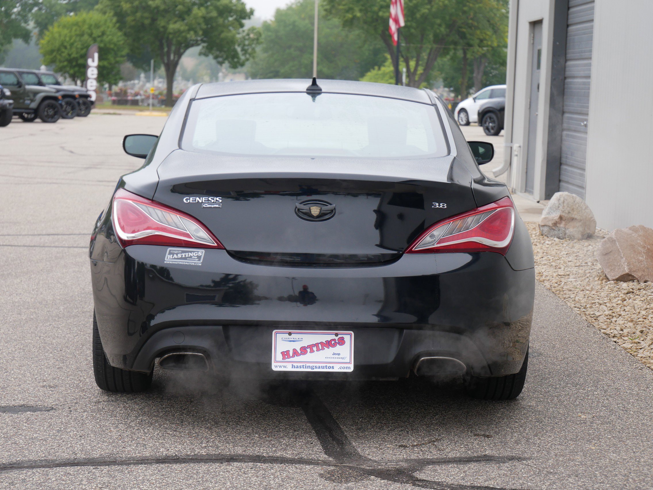 2015 Hyundai Genesis Coupe Base photo 4