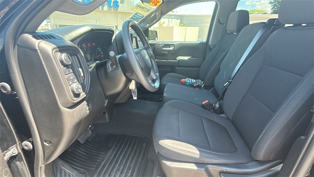 2021 Chevrolet Silverado 1500 Custom photo 19
