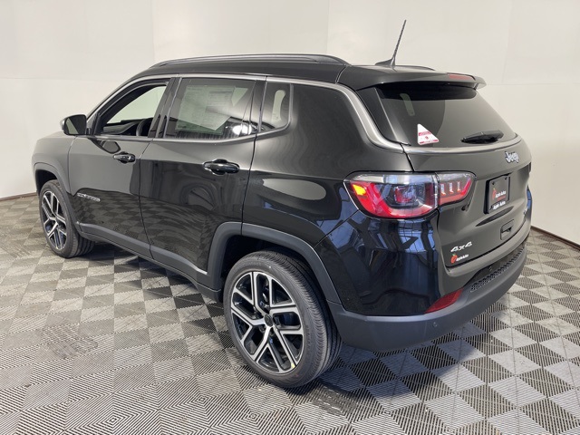 2025 Jeep Compass Limited photo 2