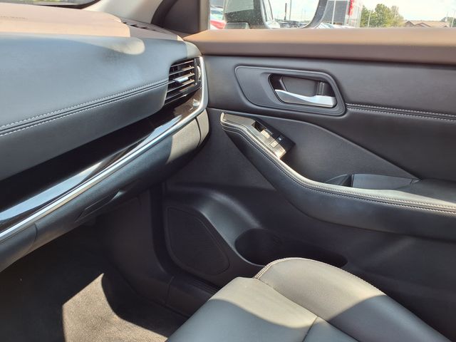 2023 Nissan Rogue SL photo 7