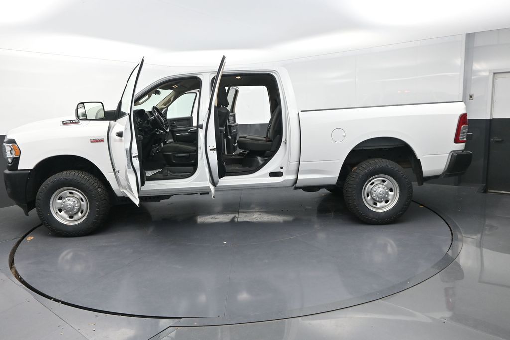 2020 Ram 2500 Tradesman photo 29