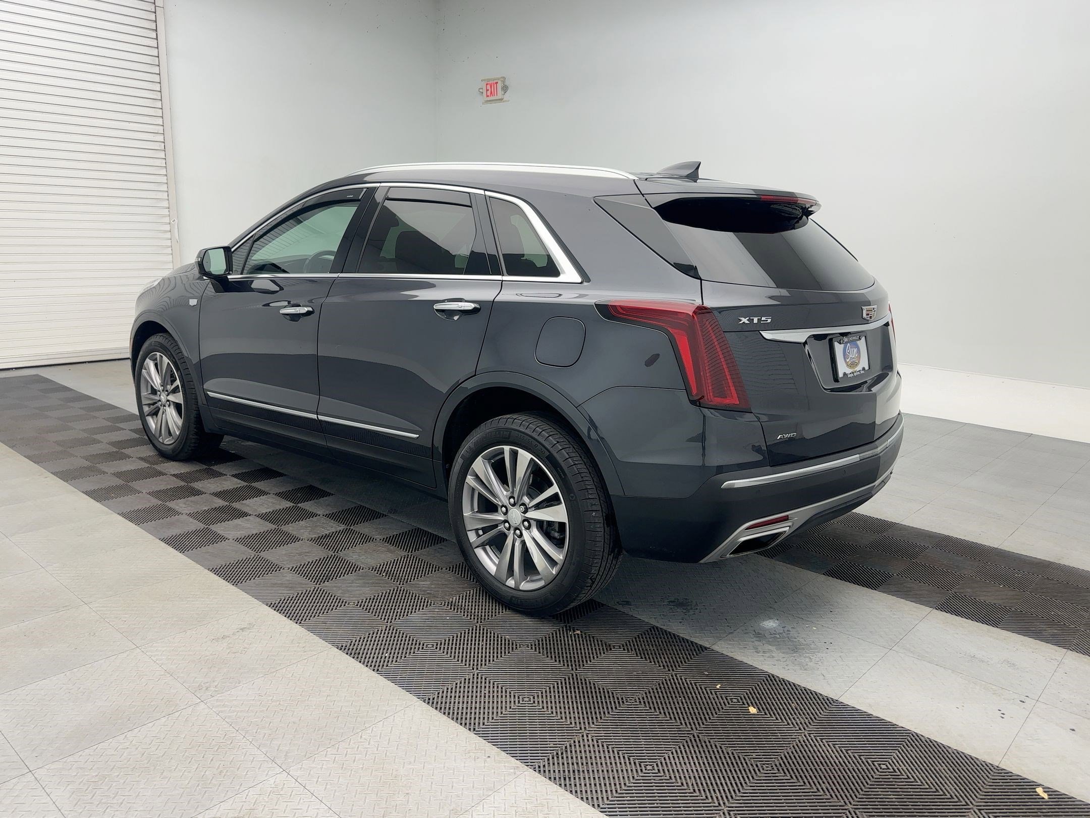 2023 Cadillac XT5 Premium Luxury photo 3