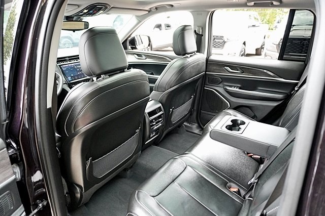 Used 2022 Brown Jeep 4xe image 18