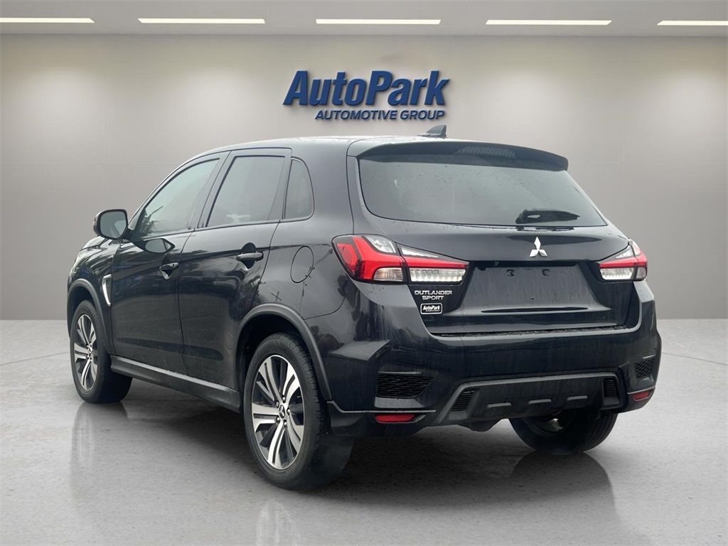 2020 Mitsubishi Outlander Sport ES photo 3