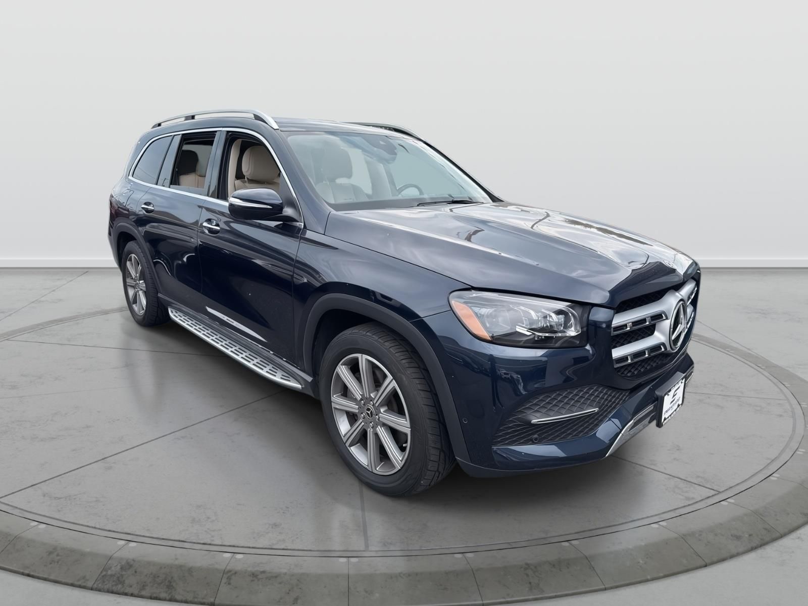 2022 Mercedes-Benz GLS GLS450's photo