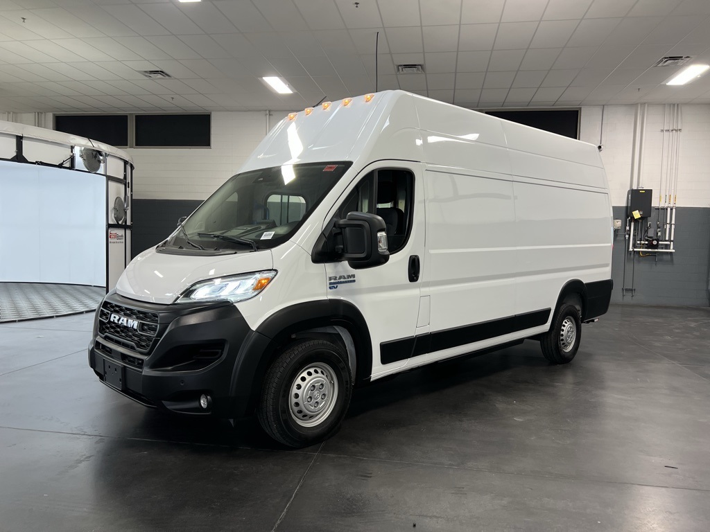 2024 Ram 3500 photo 2