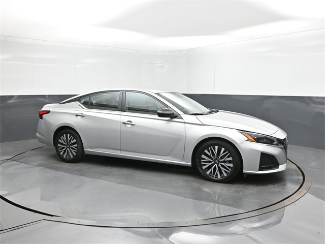 2024 Nissan Altima 2.5 SV photo 16