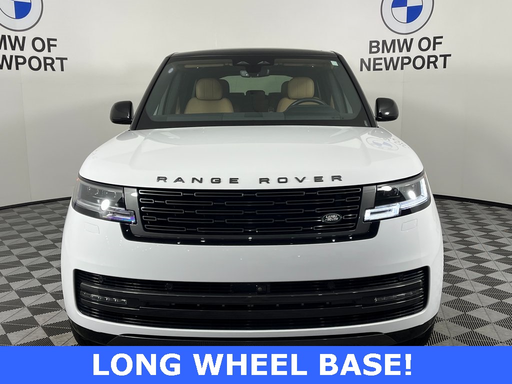 2024 Land Rover Range Rover SE photo 4