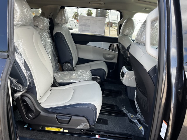 2026 Kia Carnival SX Prestige photo 17