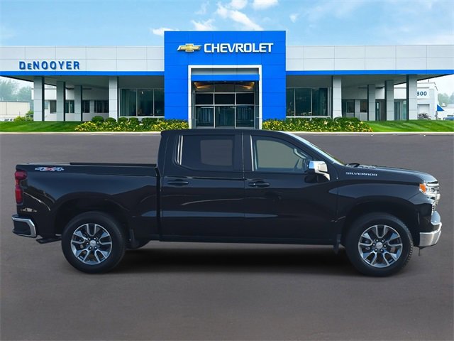 2026 Chevrolet Silverado 1500 LT photo 4