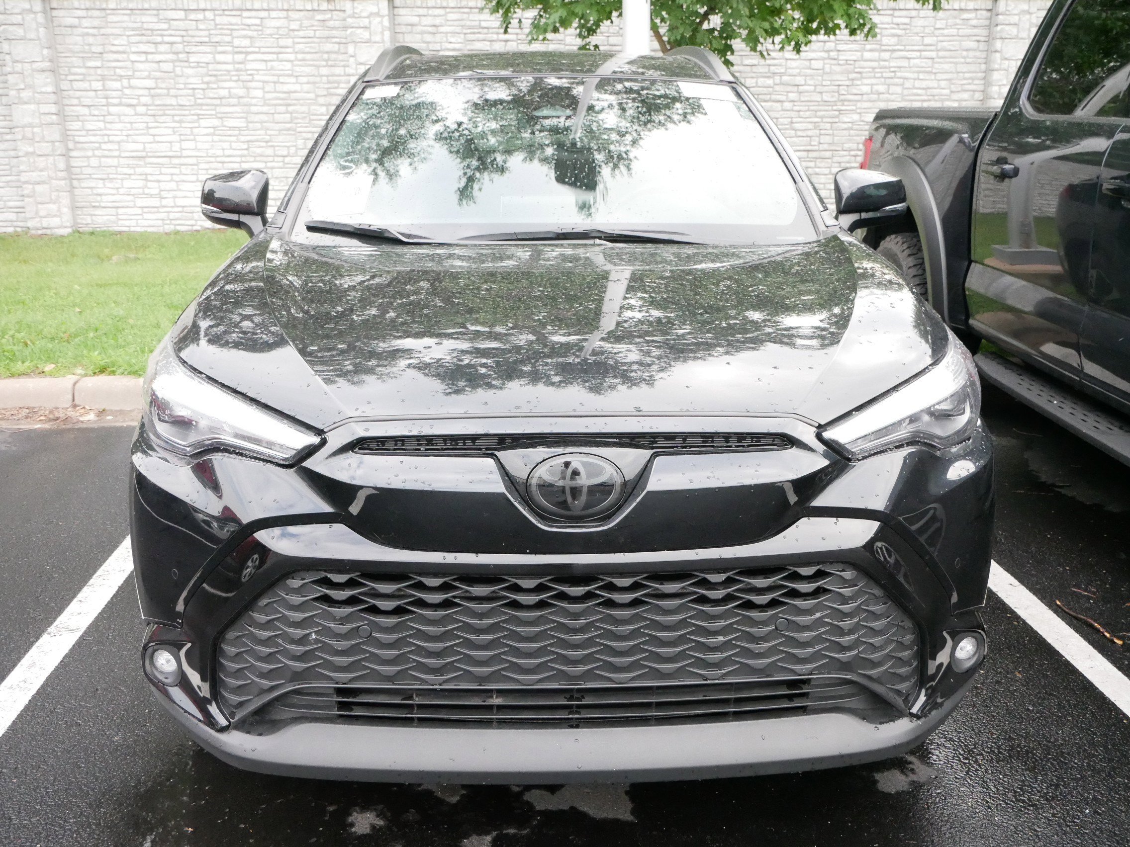 Used 2024 Toyota Corolla Cross XSE with VIN 7MUFBABG1RV021962 for sale in Brooklyn Center, Minnesota