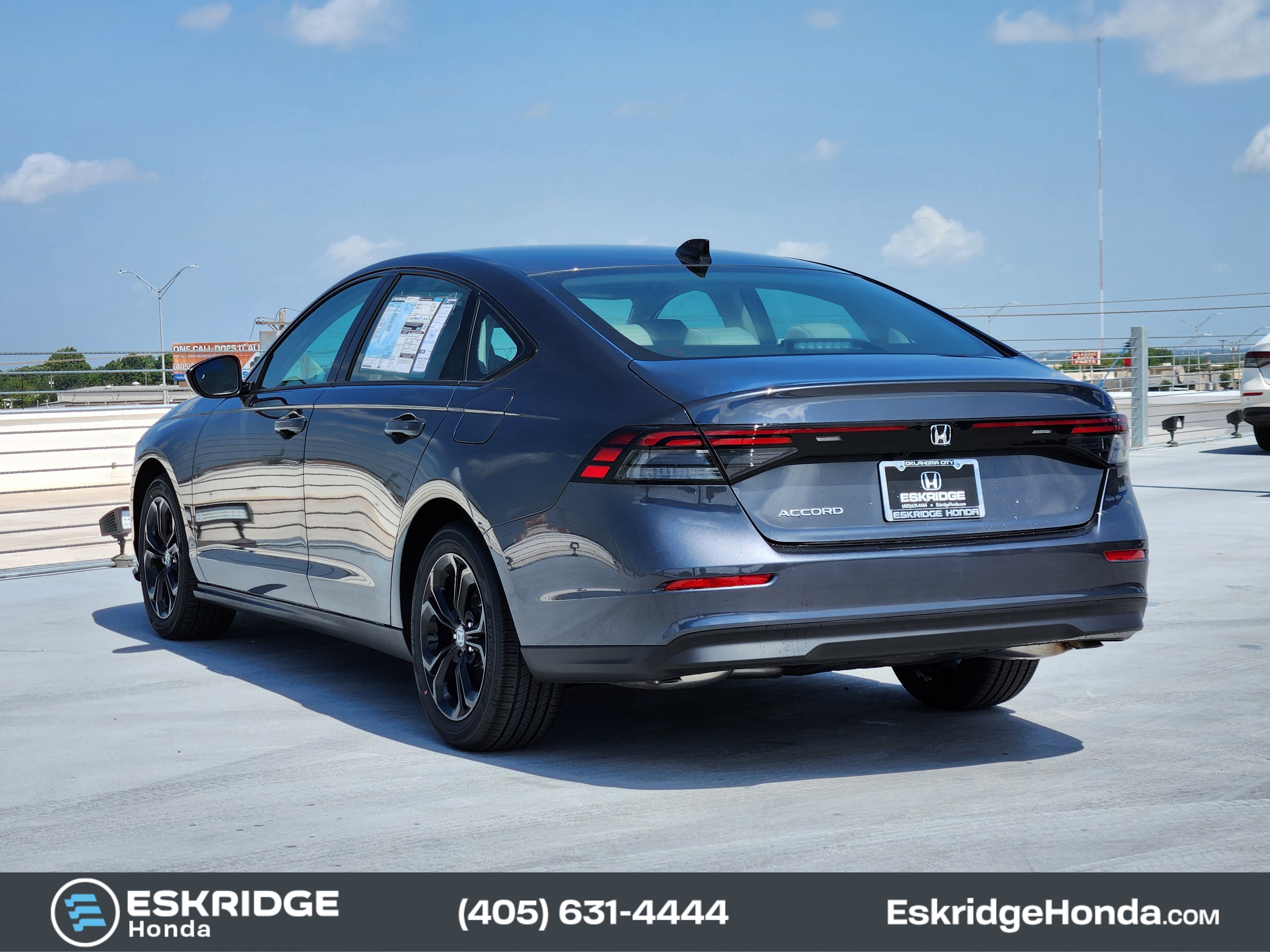 2025 Honda Accord SE photo 2