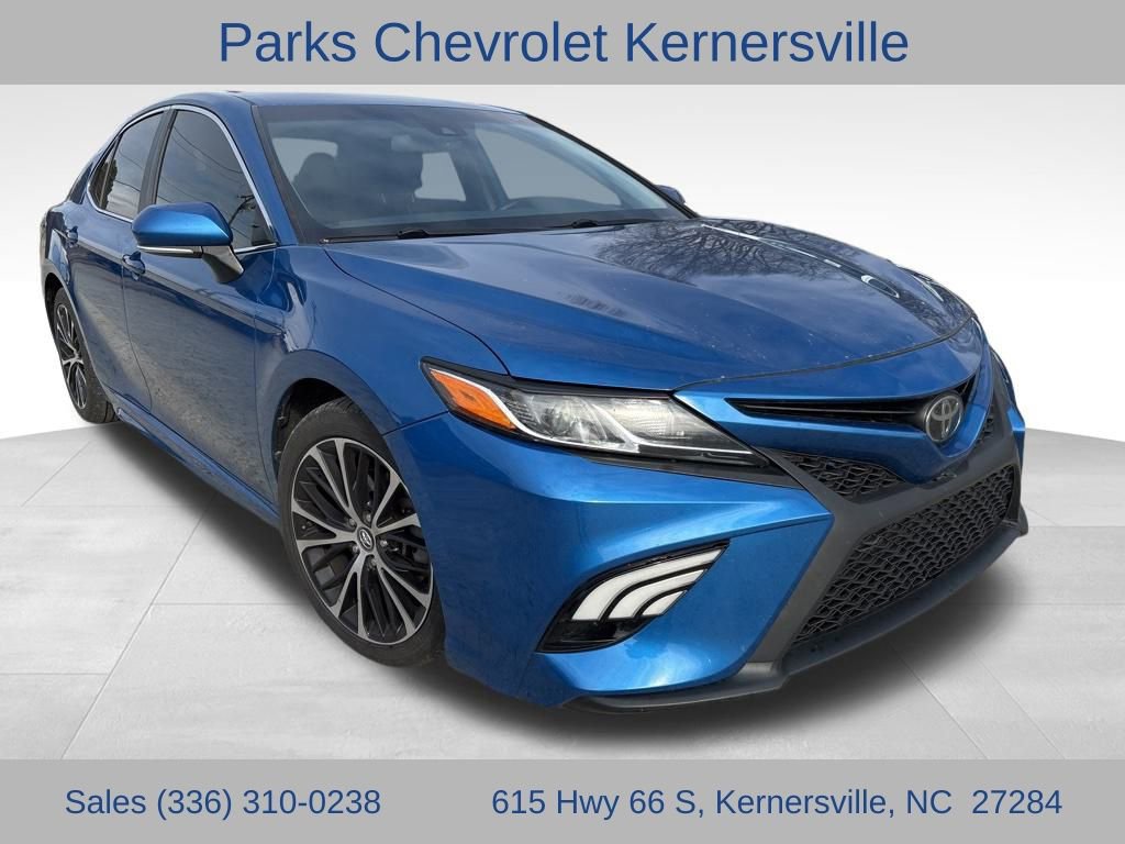 2019 Toyota Camry SE