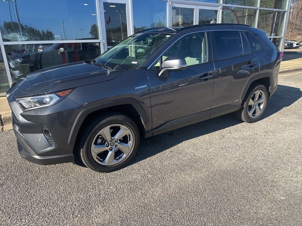 2021 Toyota RAV4 XLE Premium