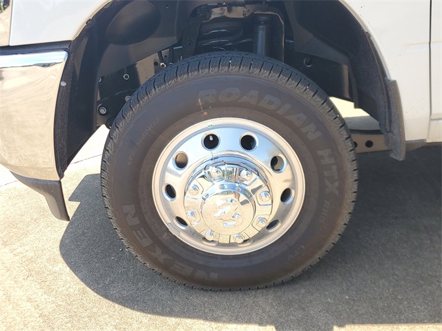 2026 Ram 3500 Tradesman photo 6