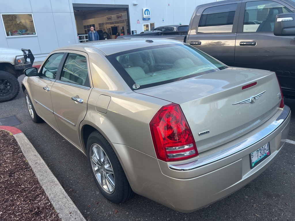 2009 Chrysler 300 C Base photo 4