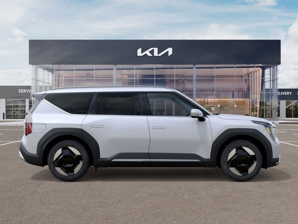 2026 Kia EV9 Wind photo 2