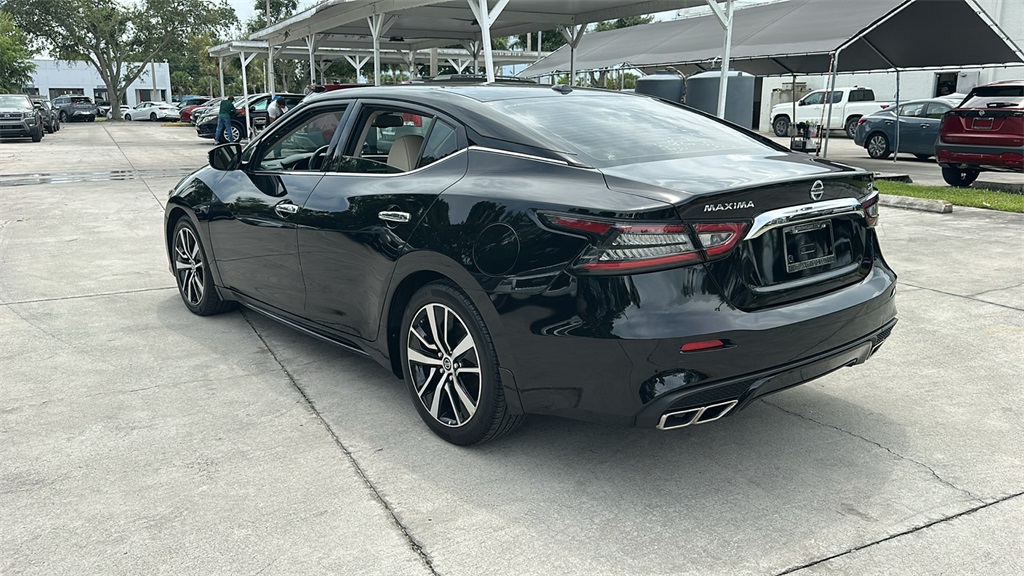 2021 Nissan Maxima SV photo 5