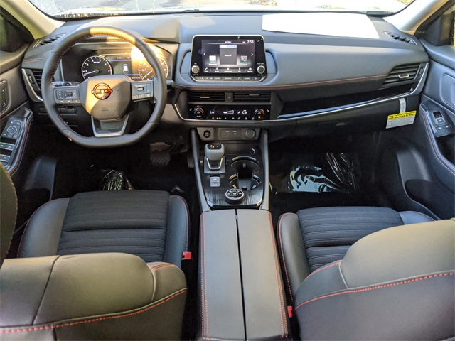 2026 Nissan Rogue SV photo 4