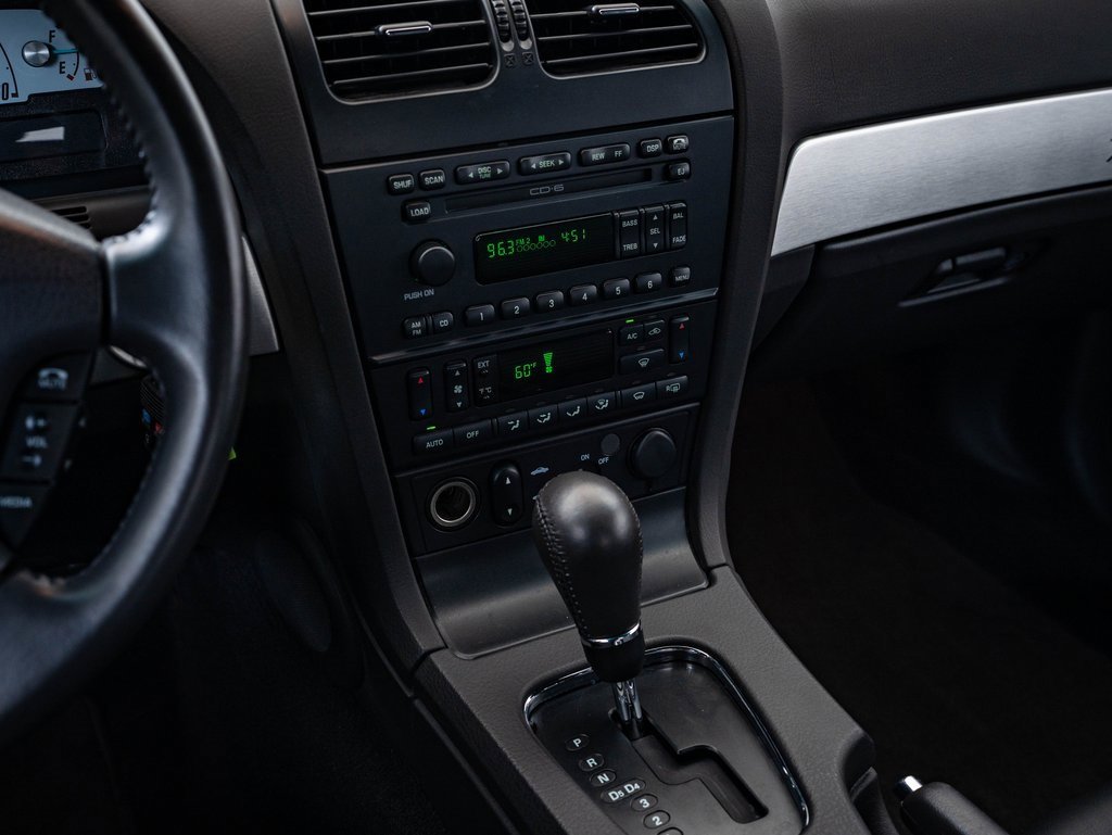 2002 Ford Thunderbird Base photo 21