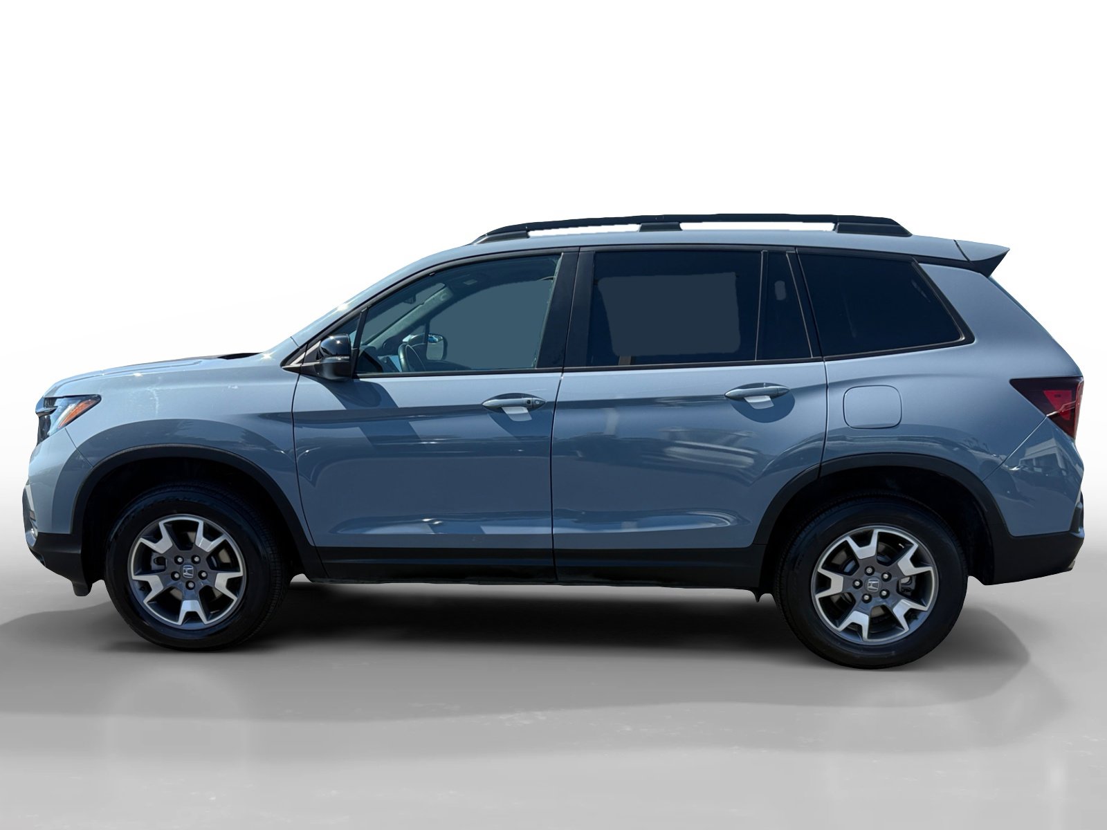 2023 Honda Passport TrailSport photo 2