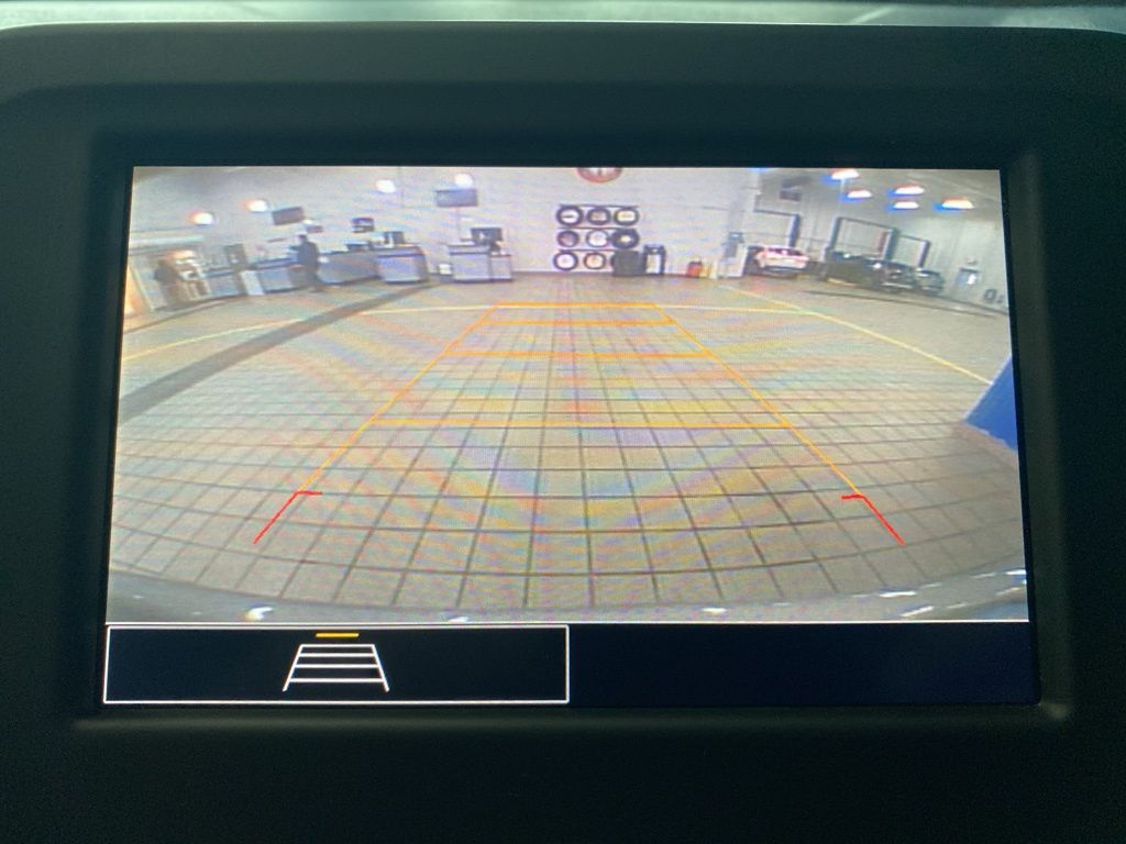 2024 Chevrolet Equinox LT photo 3