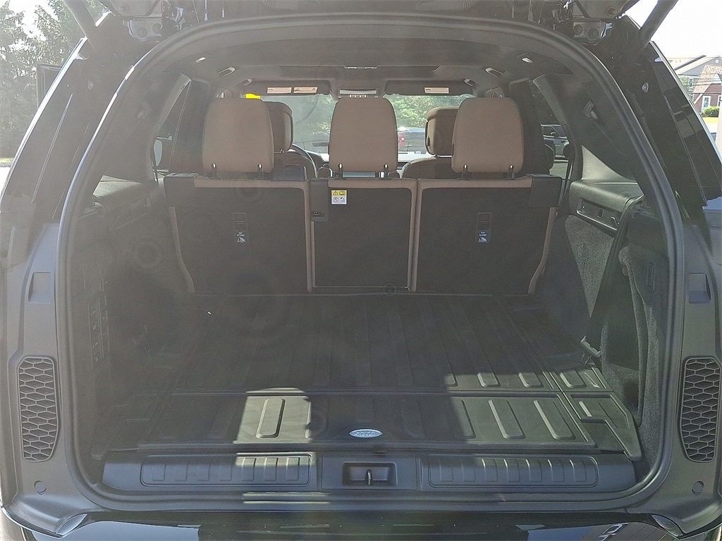 2025 Land Rover Discovery SE photo 26