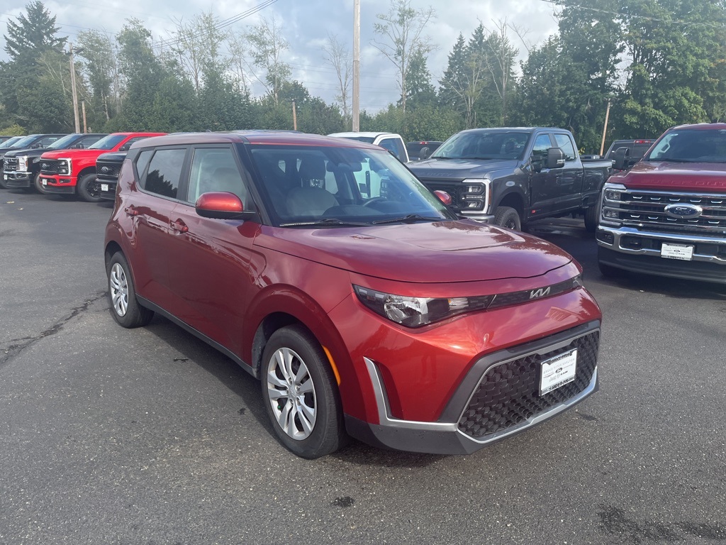 2023 Kia Soul LX photo 3