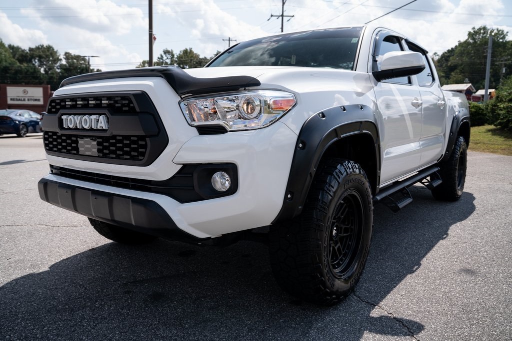 2021 Toyota Tacoma SR V6 photo 3