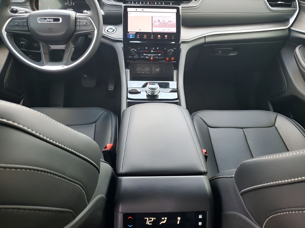 2025 Jeep Grand Cherokee Limited photo 21